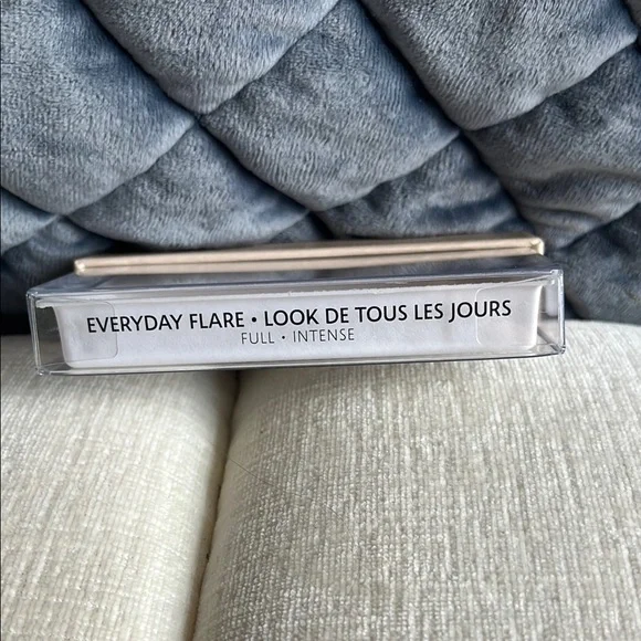 Sephora Black Wispylites Lashes Natural Flare - Picture 3 of 4